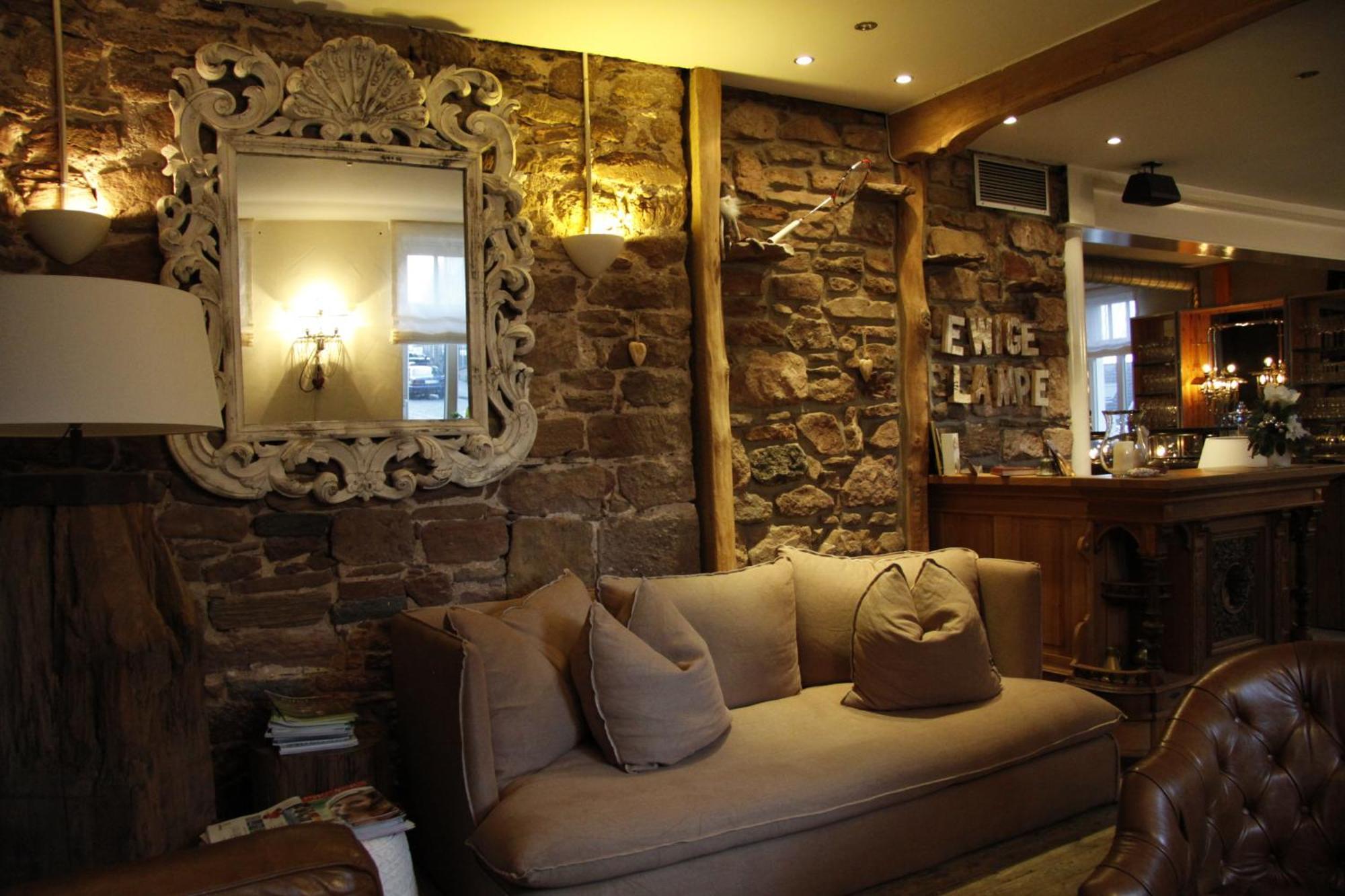 Zur Ewigen Lampe Romantisches Landhotel & Restaurant نيدغن المظهر الخارجي الصورة
